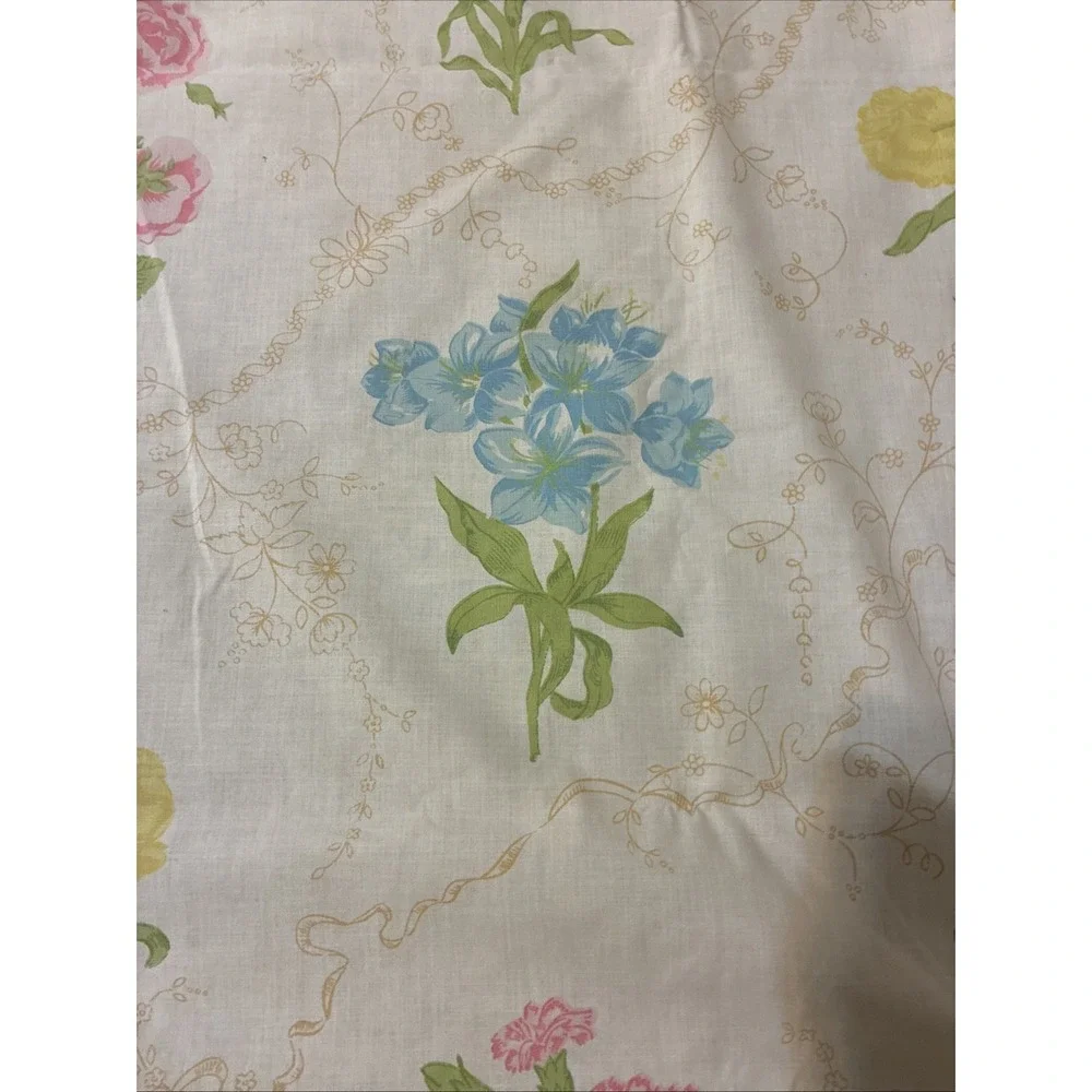 Vtg Wamsutta Queen Flat Sheet Supercale Plus Made in USA Floral Spring Flowers